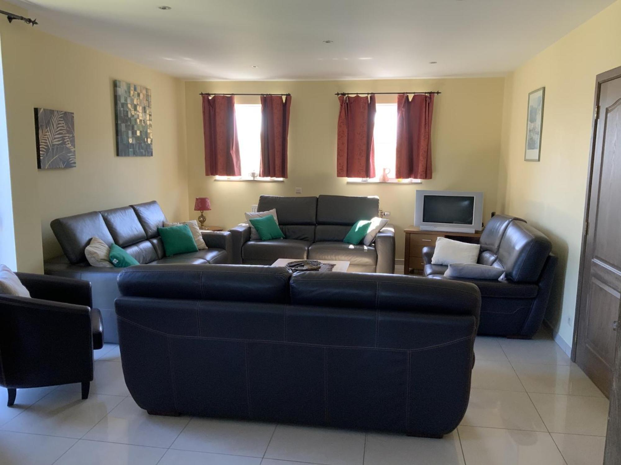Contemporary Holiday Home In Houffalize With Private Garden Ngoại thất bức ảnh